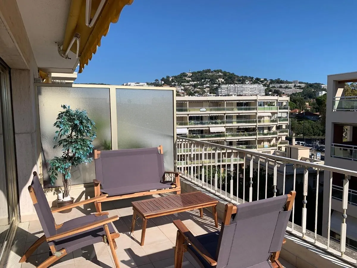 Appartement Art-Deco Au Coeur De Palm Beach Cannes France