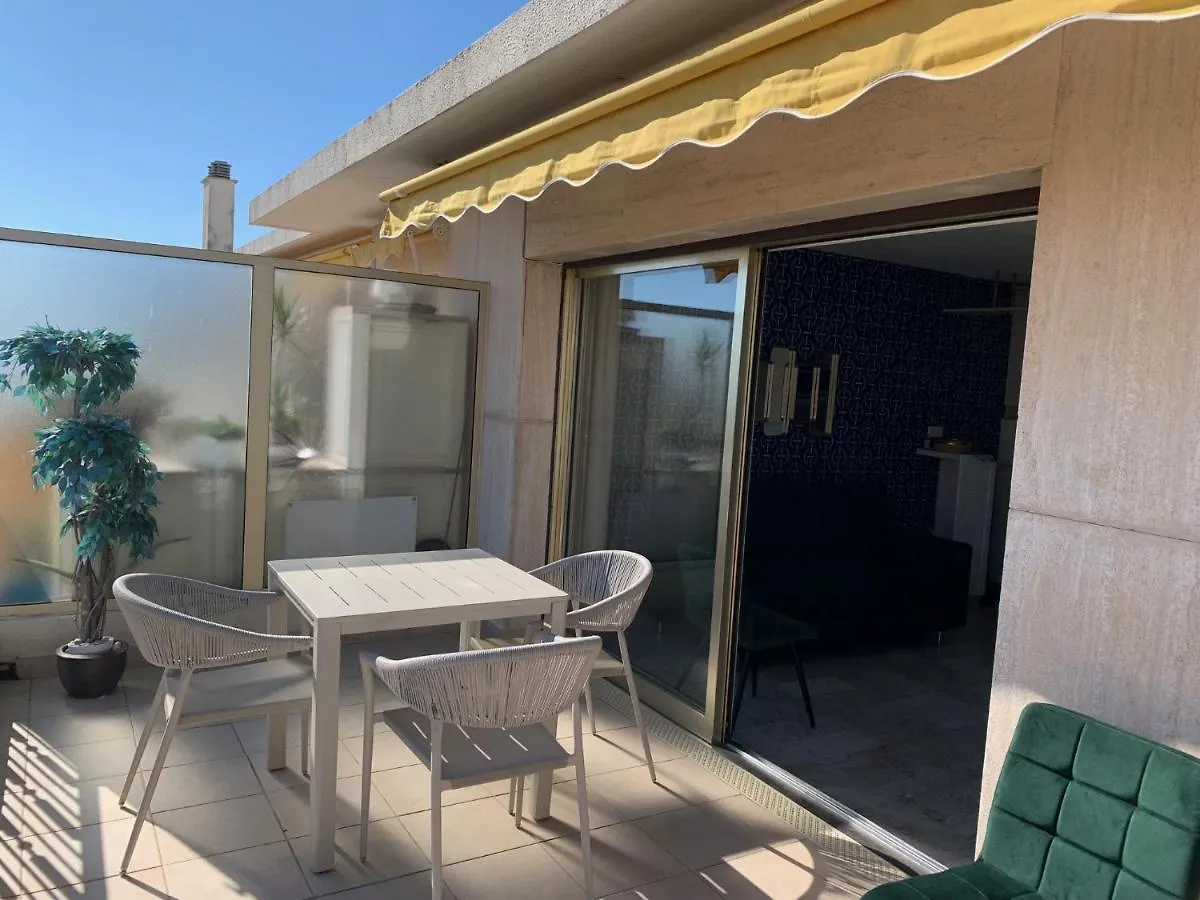 Appartement Art-Deco Au Coeur De Palm Beach Cannes 0*,  France