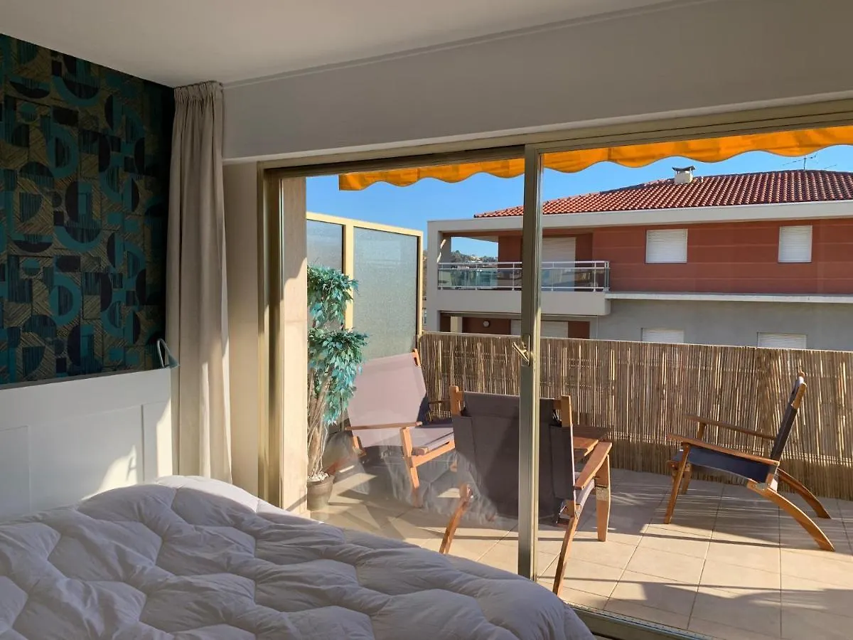 Appartement Art-Deco Au Coeur De Palm Beach Cannes 0*,  France